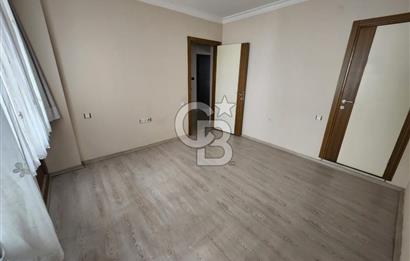 BAYRAKLI EMEK MAHALLESİNDE EBEVEYN BANYOLU KİRALIK 2+1 DAİRE