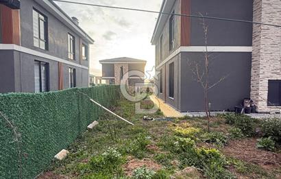 CB PREMIUM'DAN KAYI MAHALLESİ'NDE FULL EŞYALI YAPILI 4+1 VİLLA