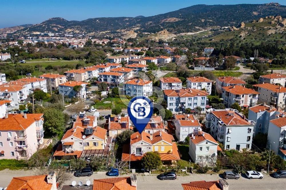 Foça Atatürk Mah. Site İçerisinde Satılık 3+1 Dubleks Taş Villa