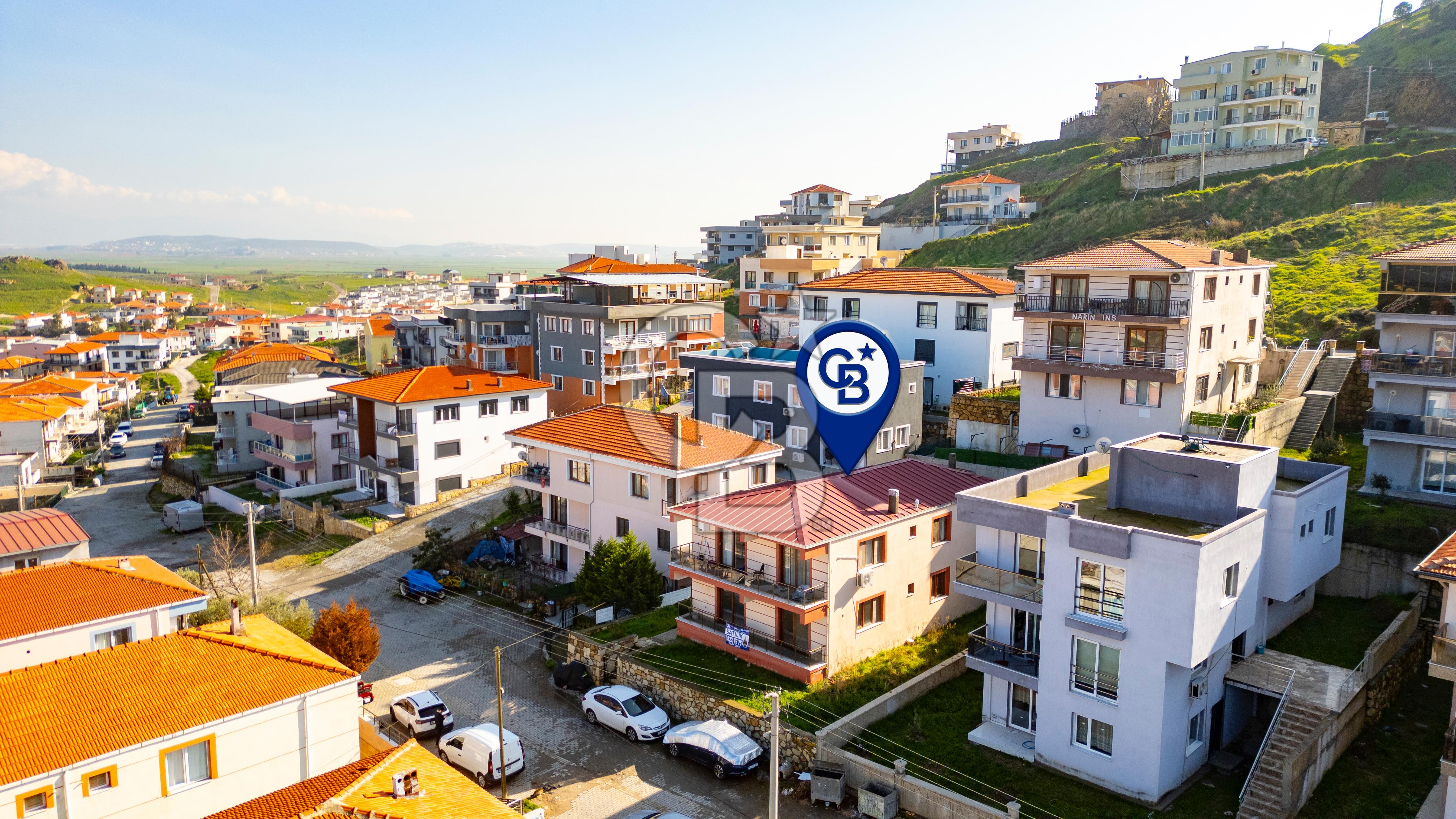 Foça Kazım Dirik Mah. Kiralık Bahçe Katı 2+1 Daire