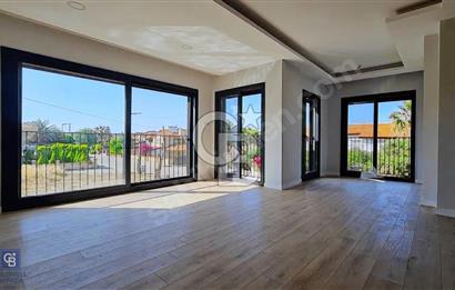 Çeşme Ilıca Satılık Müstakil 4+1 Özel Havuzlu Villa