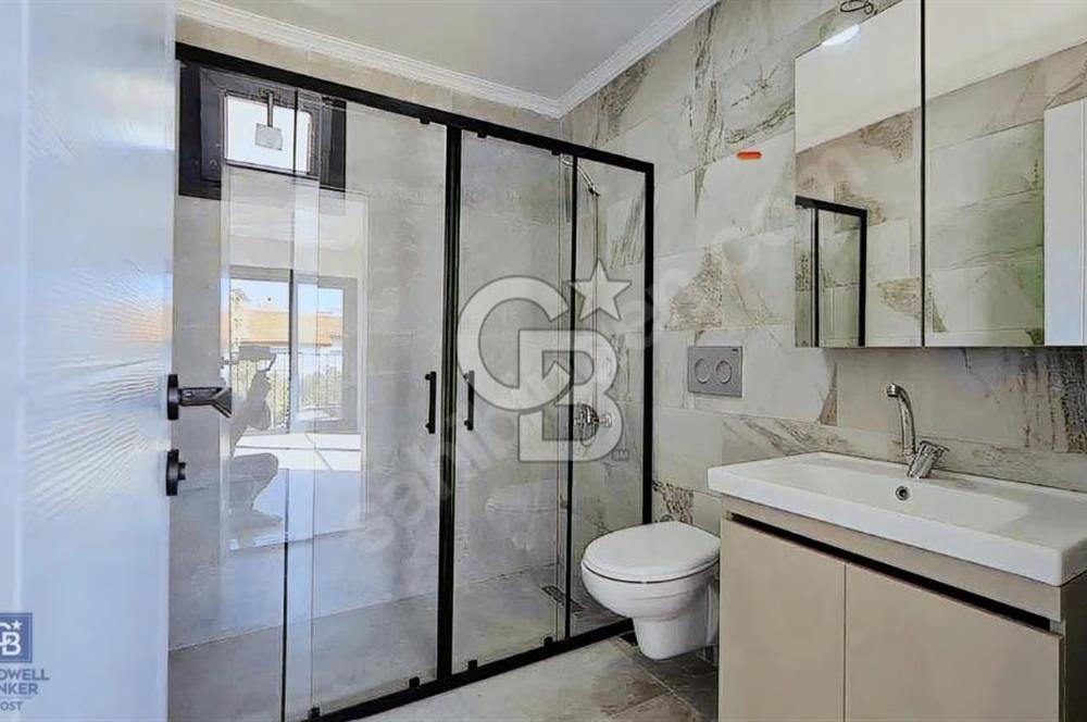 Çeşme Ilıca Satılık Müstakil 4+1 Özel Havuzlu Villa