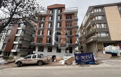 Anıttepe'de Satılık 2+1 Daire - Merkezi Konum, Otoparklı