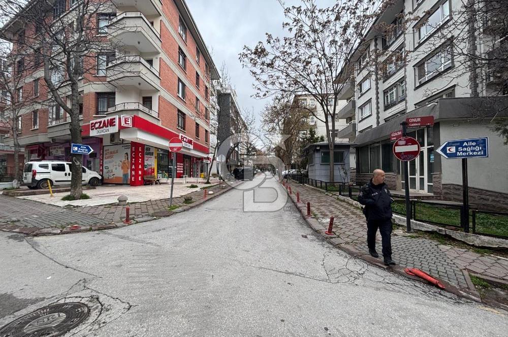 Anıttepe'de Satılık 2+1 Daire - Merkezi Konum, Otoparklı