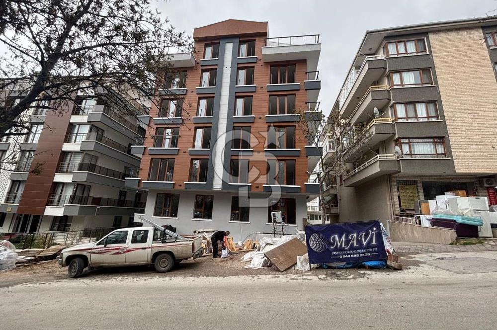 Anıttepe'de Satılık 2+1 Daire - Merkezi Konum, Otoparklı