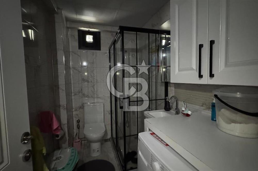 Foça Yenibağarası Mah. Kiralık Eşyasız 2+1 Bahçe Katı Daire