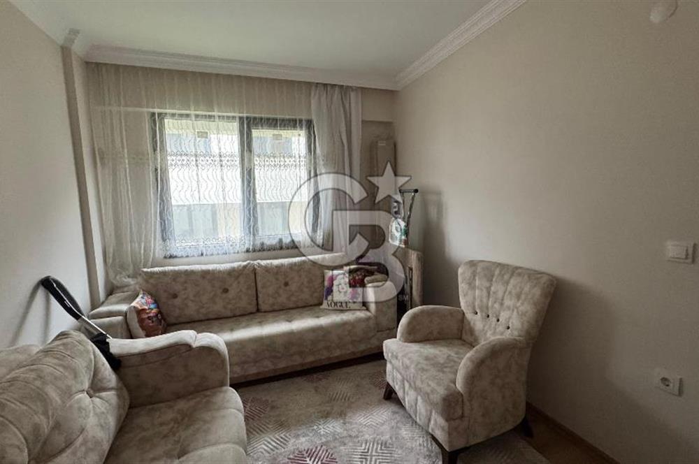 Foça Yenibağarası Mah. Kiralık Eşyasız 2+1 Bahçe Katı Daire