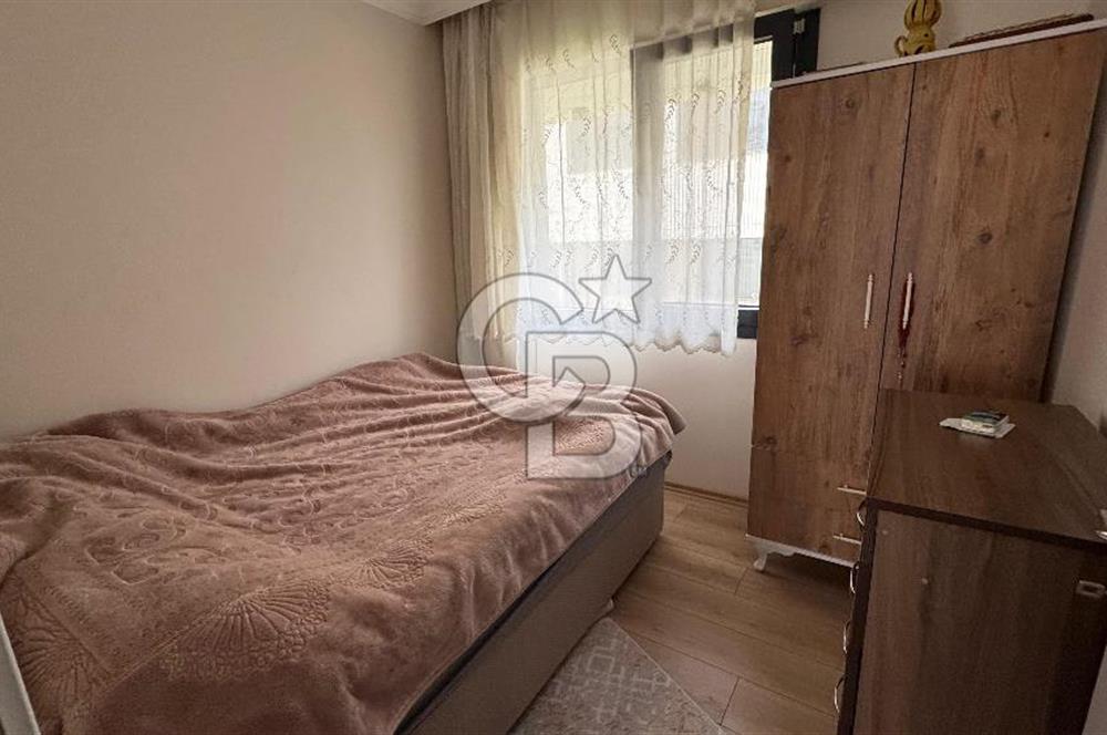 Foça Yenibağarası Mah. Kiralık Eşyasız 2+1 Bahçe Katı Daire