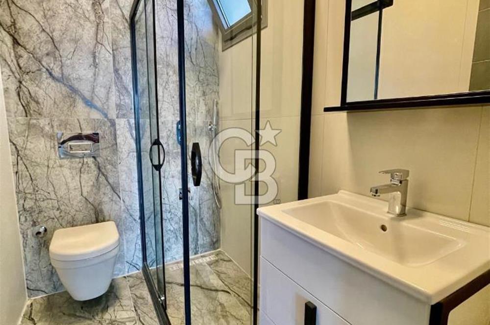 Çeşme Paşalimanında 5+1 Deniz Manzaralı, Havuzlu Satılık Villa