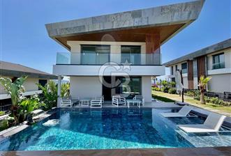 Çeşme Paşalimanında 5+1 Deniz Manzaralı, Havuzlu Satılık Villa - 8 - 342205