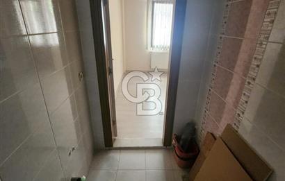 BAYRAKLI EMEK MAHALLESİNDE EBEVEYN BANYOLU KİRALIK 2+1 DAİRE