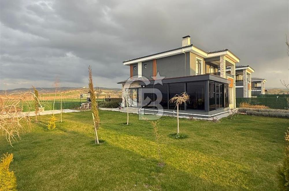 CB PREMIUM'DAN KAYI MAHALLESİ'NDE FULL EŞYALI YAPILI 4+1 VİLLA