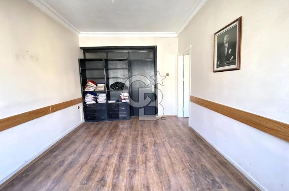 NECATİBEY HANIMELİ SOKAK BOŞ SATILIK 2+1 OFİS