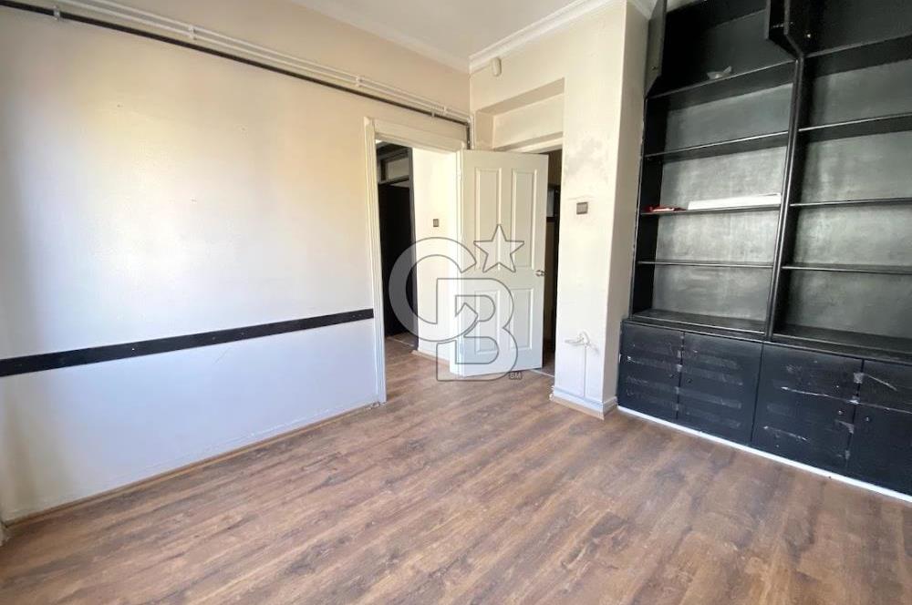 NECATİBEY HANIMELİ SOKAK BOŞ SATILIK 2+1 OFİS