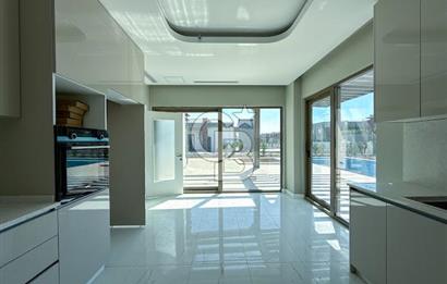 BÜYÜKÇEKMECE KARAAĞAÇ SATILIK VİLLA