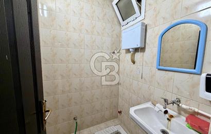 BORNOVA YEŞİLOVA'DA İŞLEK KONUMDA SATILIK DÜKKAN