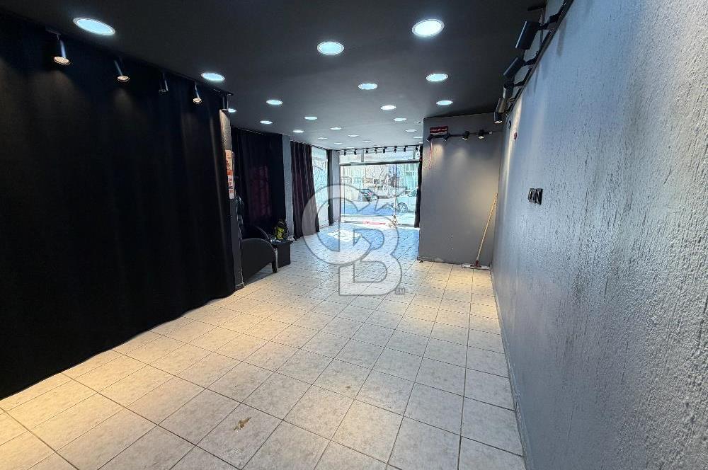 BORNOVA YEŞİLOVA'DA İŞLEK KONUMDA SATILIK DÜKKAN