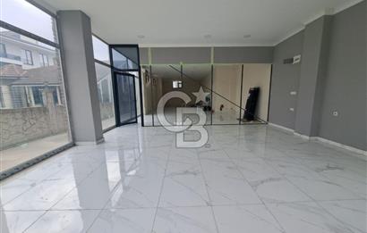 Serdivan Yazlıkta Süleyman Binek Caddesine Cephe Dükkan