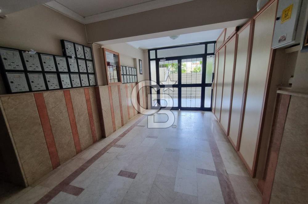 Balçova Çetin Emeç’te Site İçinde  3 Cepheli Site içi Satılık Daire