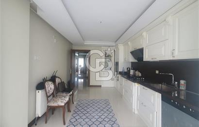 Aydınlıkevler'de Satılık 3+1 Daire, 130m², Ebeveyn Banyolu