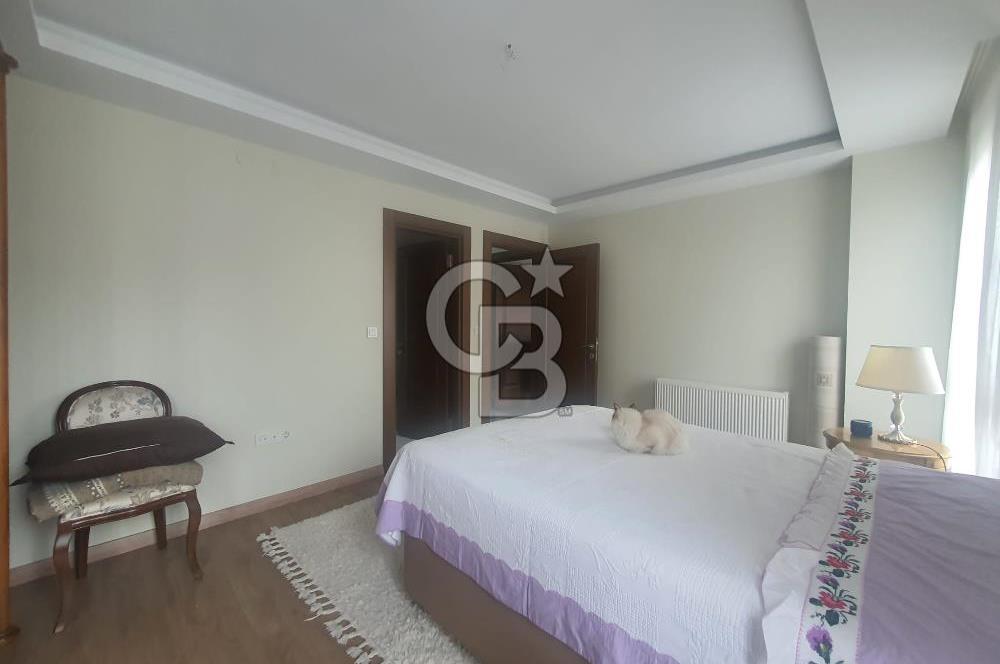 Aydınlıkevler'de Satılık 3+1 Daire, 130m², Ebeveyn Banyolu