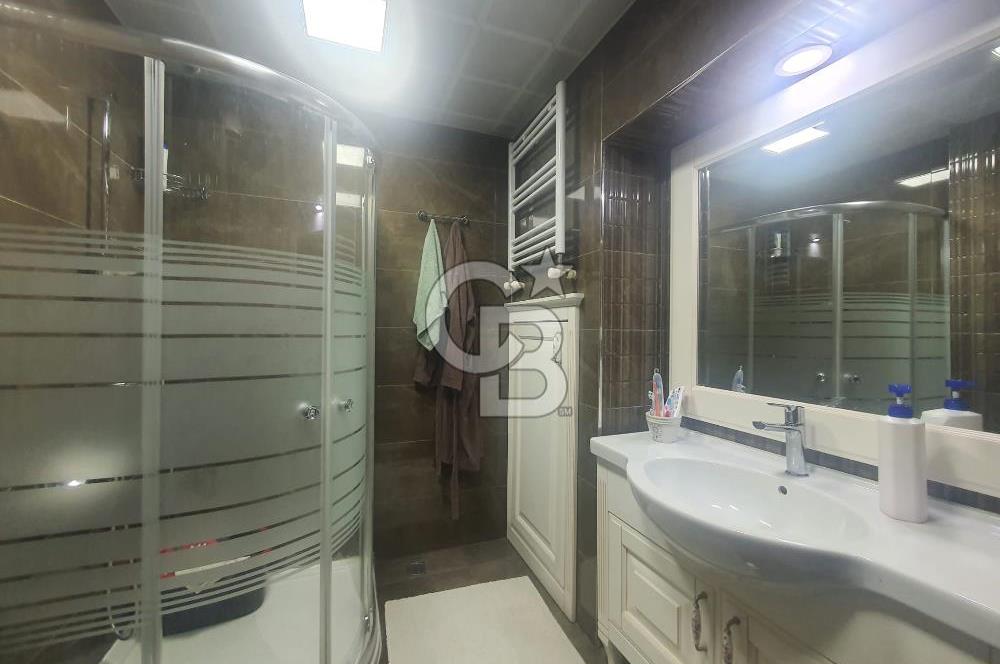 Aydınlıkevler'de Satılık 3+1 Daire, 130m², Ebeveyn Banyolu