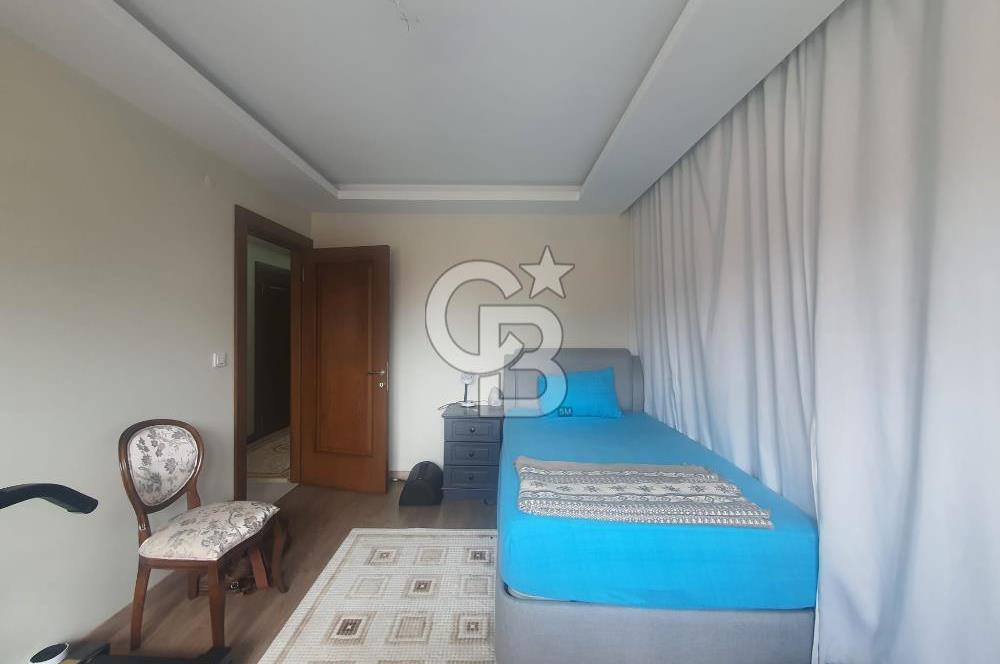 Aydınlıkevler'de Satılık 3+1 Daire, 130m², Ebeveyn Banyolu