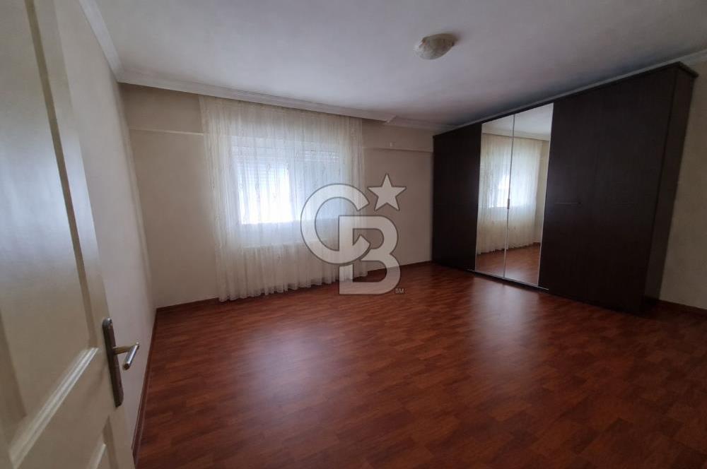 Balçova Çetin Emeç’te Site İçinde  3 Cepheli Site içi Satılık Daire