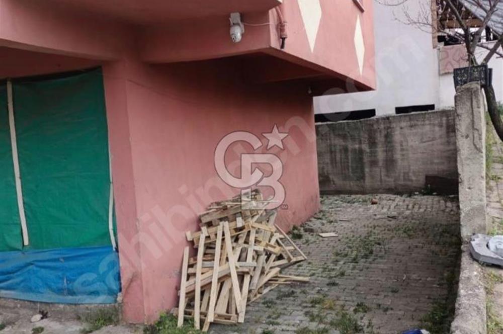 ÇAYIROVA ATATÜRK MAHALLESİNDE KOMPLE SATILIK BİNA 