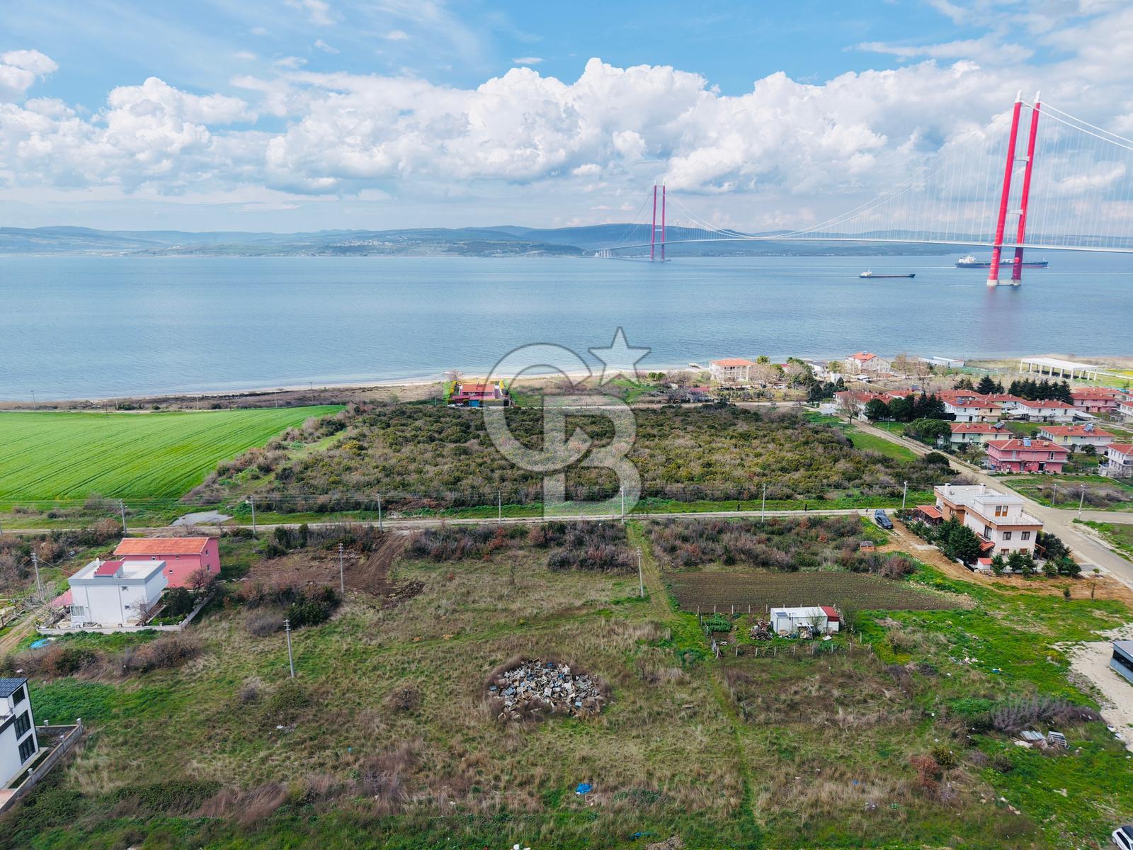 Lapseki’de Boğaz Manzaralı 280 m² Satılık İmarlı Arsa