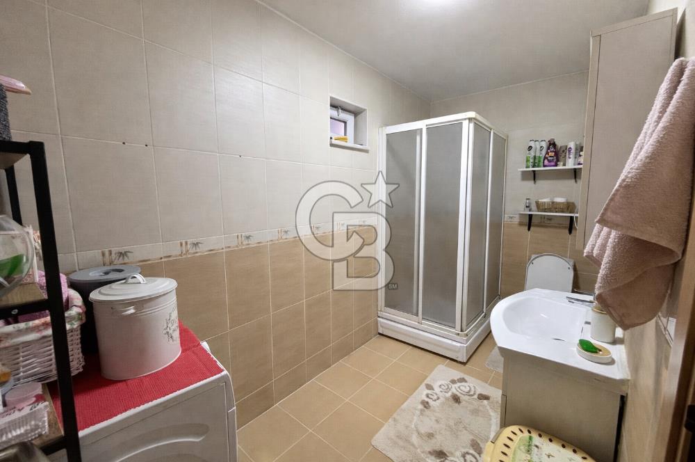 KÖRFEZ GÜNEY MAHALLESİ'NDE GENİŞ ve BAHÇELİ SATILIK 4+1 DAİRE