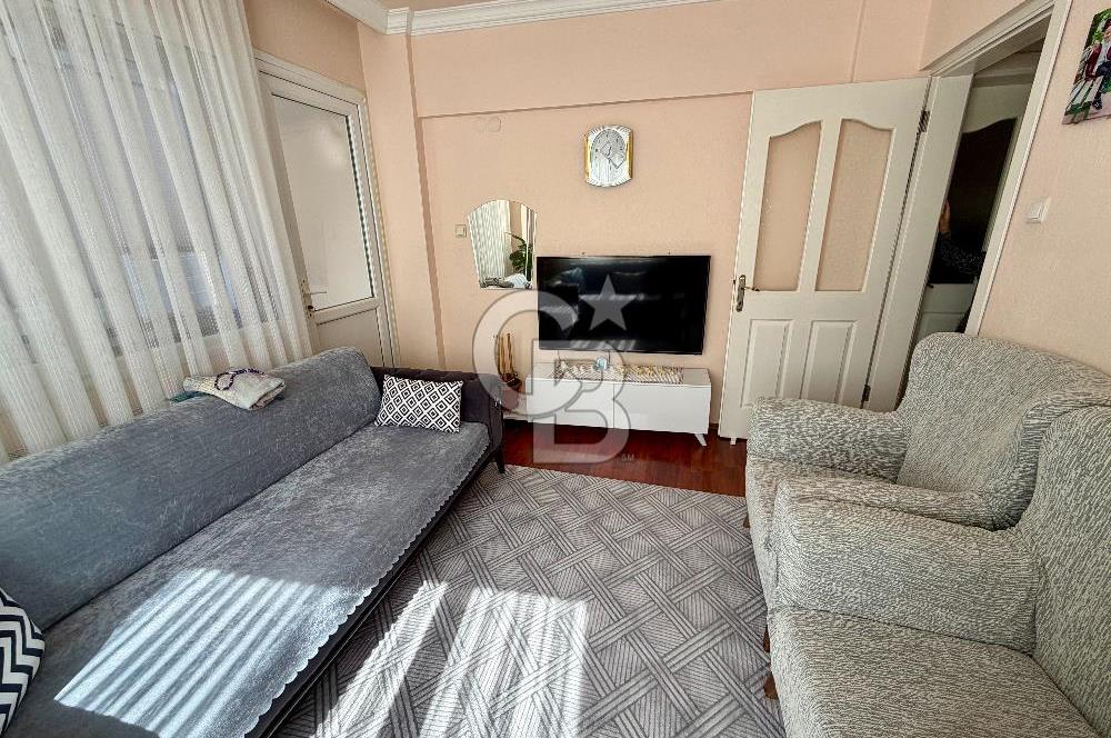 İZMİR BORNOVA YEŞİLOVA' DA SATILIK ARA KAT FERAH 3+1 DAİRE