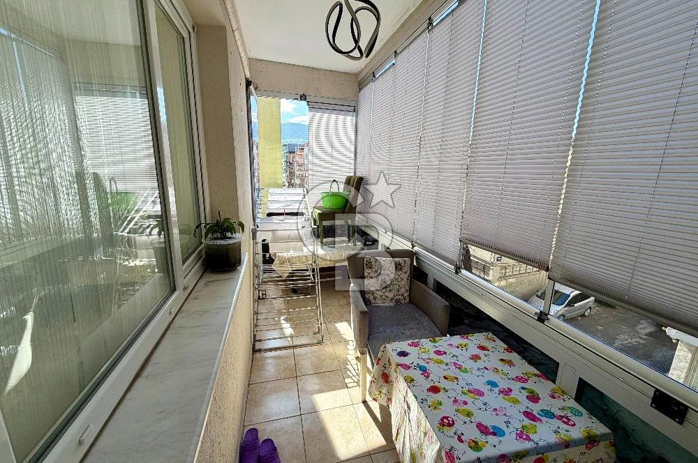 İZMİR BORNOVA YEŞİLOVA' DA SATILIK ARA KAT FERAH 3+1 DAİRE