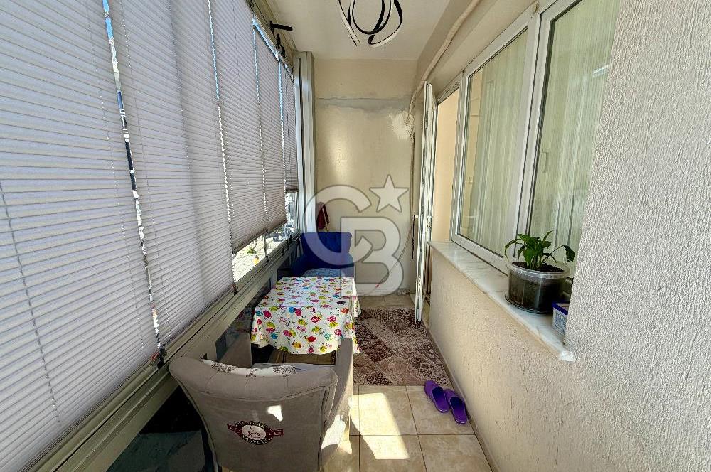 İZMİR BORNOVA YEŞİLOVA' DA SATILIK ARA KAT FERAH 3+1 DAİRE