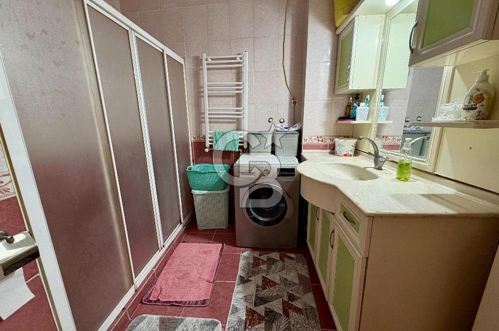 İZMİR BORNOVA YEŞİLOVA' DA SATILIK ARA KAT FERAH 3+1 DAİRE