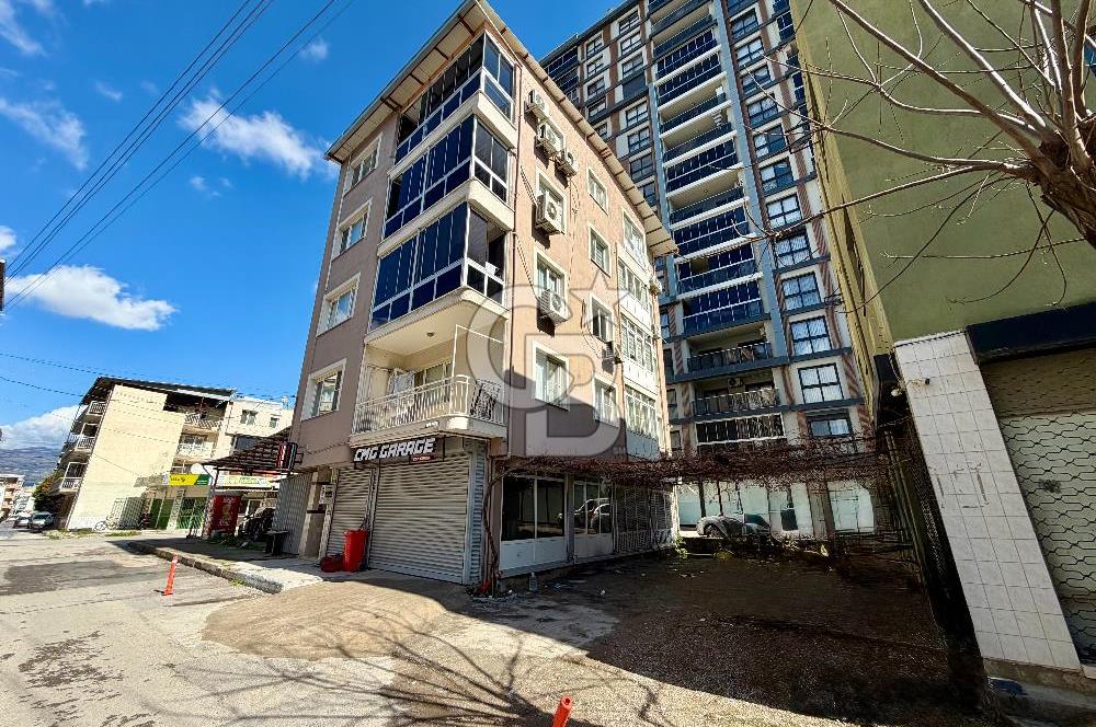 İZMİR BORNOVA YEŞİLOVA' DA SATILIK ARA KAT FERAH 3+1 DAİRE