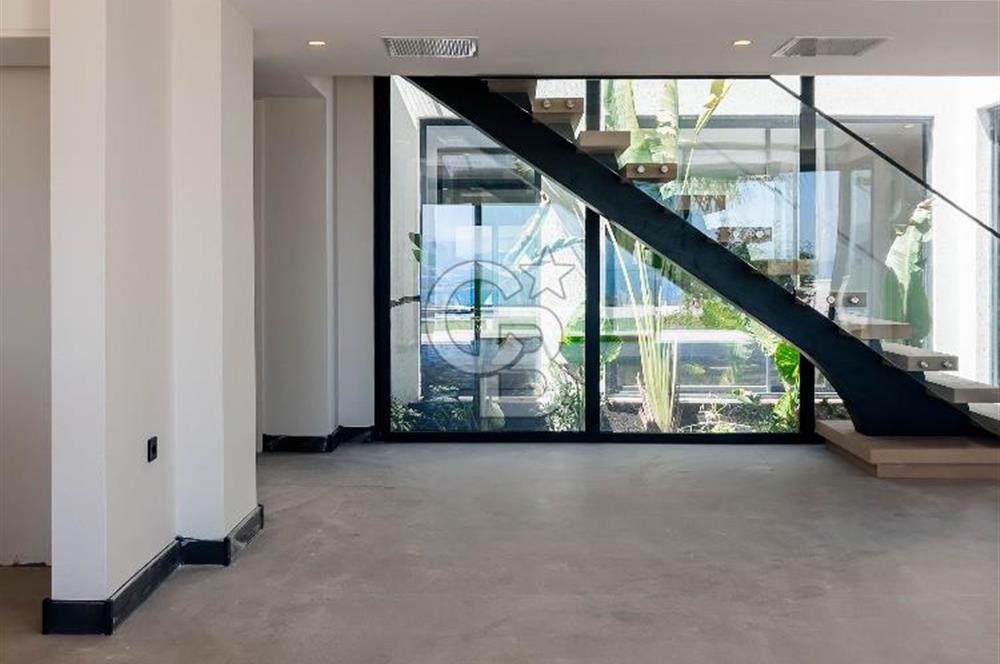 Türkbükü Hebil'de Muhteşem Manzaralı Infinity Havuzlu Villa