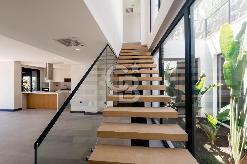 Türkbükü Hebil'de Muhteşem Manzaralı Infinity Havuzlu Villa