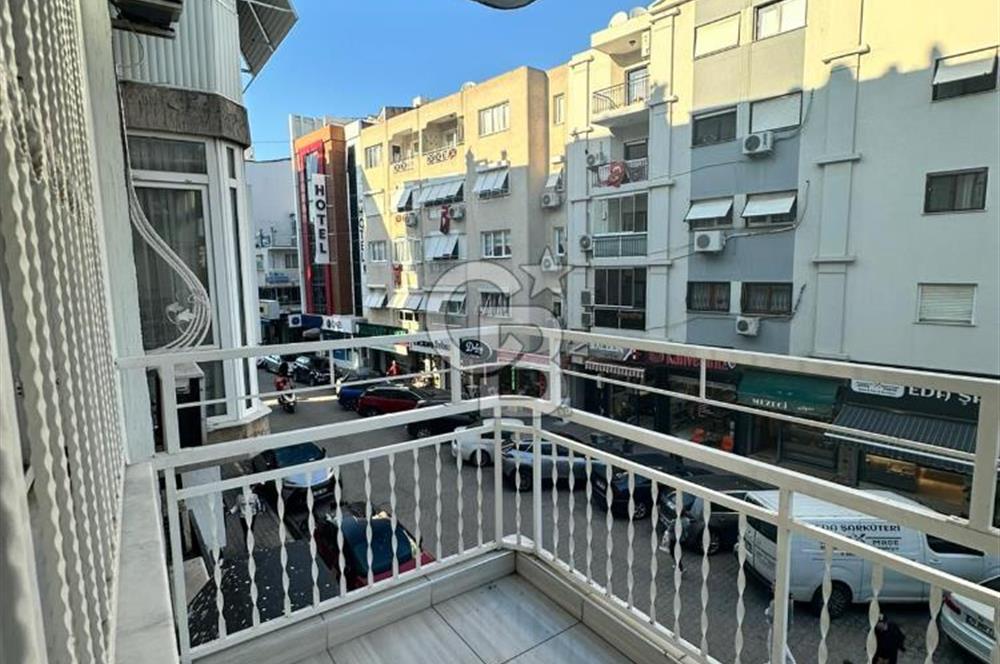 Bostanlı 3+1 Bakımlı Satılık Daire