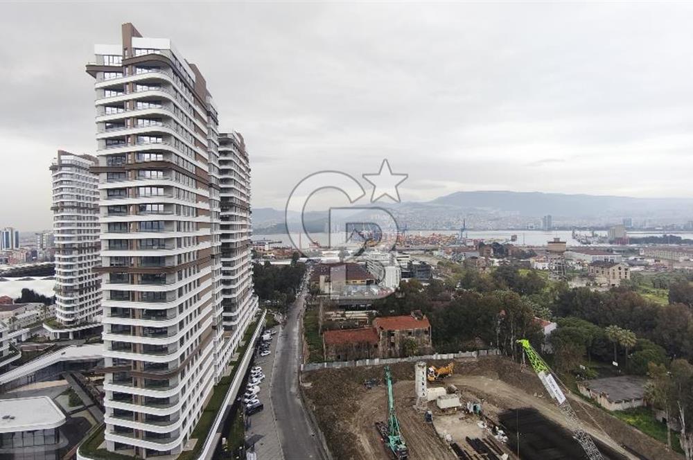 Evora İzmir'de Deniz Manzaralı 1+1 Kiralık Ofis/Daire