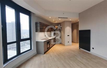 Evora İzmir'de Deniz Manzaralı 1+1 Kiralık Ofis/Daire