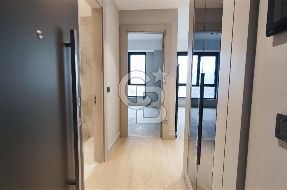 Evora İzmir'de Deniz Manzaralı 1+1 Kiralık Ofis/Daire
