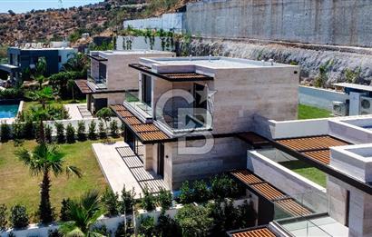 Türkbükü Hebil'de Muhteşem Manzaralı Infinity Havuzlu Villa