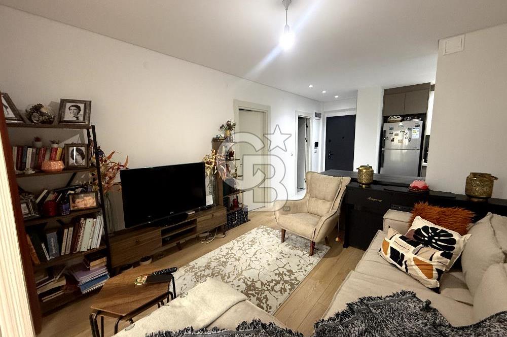 ESENLER 60 METRELİK YOL CEPHELİ SATILIK 1+1 DAİRE