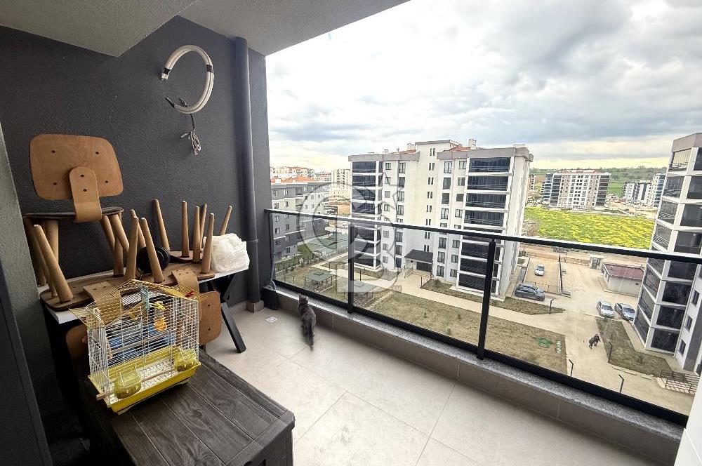 ESENLER 60 METRELİK YOL CEPHELİ SATILIK 1+1 DAİRE