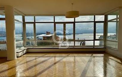 CİHANGİR MERKEZDE DENİZ MANZARALI BALKONLU KİRALIK GENİŞ DAİRE