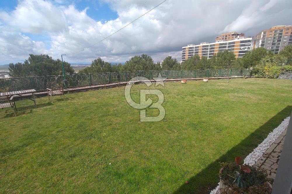 İZMİR ULUKENT YAMAÇ EVLER VİLLA SİTESİNDE SATILIK 4+1 VİLLA