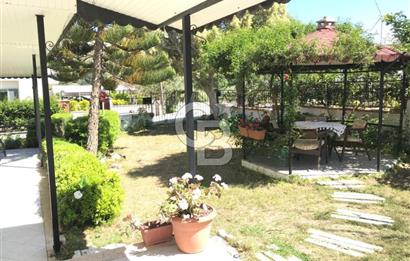 ÇEŞME'DE DENİZE YÜRÜME MESAFESİNDE SATILIK VİLLA 