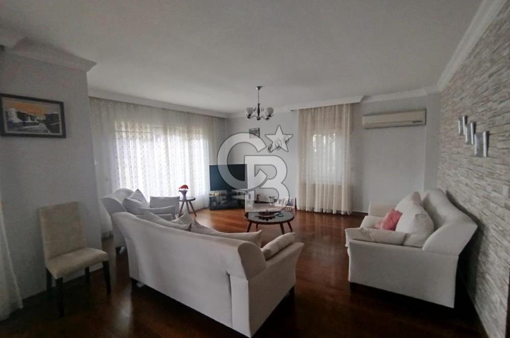 DEĞİRMENDERE'DE DENİZ MANZARALI SATILIK TRİPLEKS VİLLA