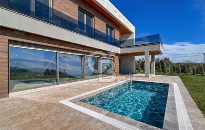 CB CLASS BADEMLİ SATILIK VİLLA ARWEN VİLLALARI